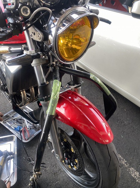 滋賀オートライフハノ カワサキ「バリオス250」のフロントフォークOH