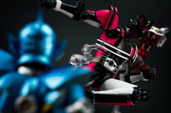 S H フィギュアーツ 仮面ライダーアビス レビュー ほっぱーの玩具な日々