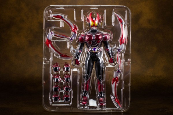 S.H.フィギュアーツ 仮面ライダーアギト バーニングフォーム