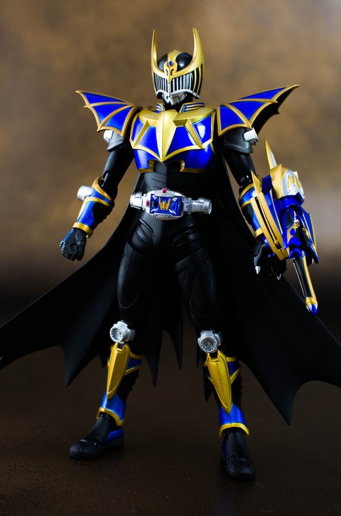 S.H.フィギュアーツ 仮面ライダーナイトサバイブ レビュー