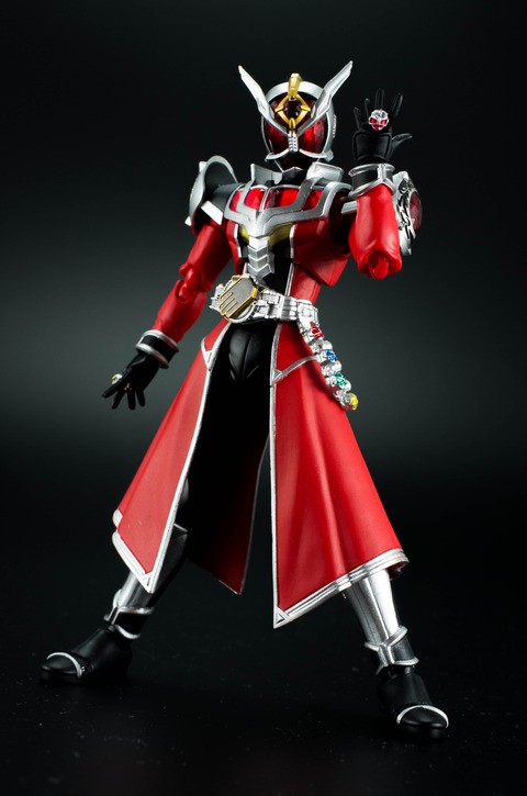 S.H.フィギュアーツ 仮面ライダーウィザード フレイムドラゴン  
