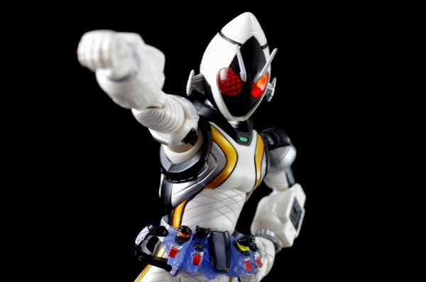 S H フィギュアーツ 仮面ライダーフォーゼ ベースステイツ レビュー ほっぱーの玩具な日々