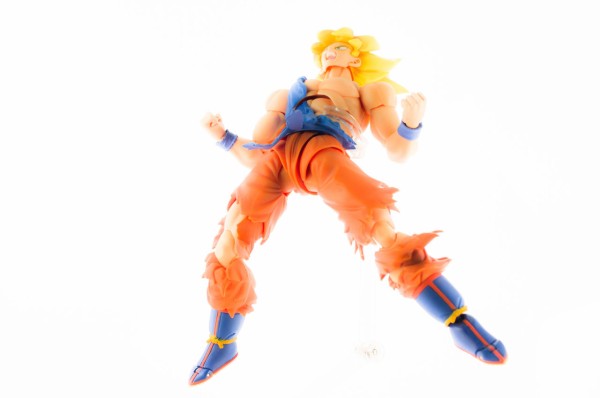 S.H.フィギュアーツ スーパーサイヤ人孫悟空 超戦士覚醒Ver