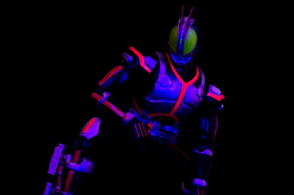 S.H.フィギュアーツ 仮面ライダー555 GLOWING STAGE SET レビュー