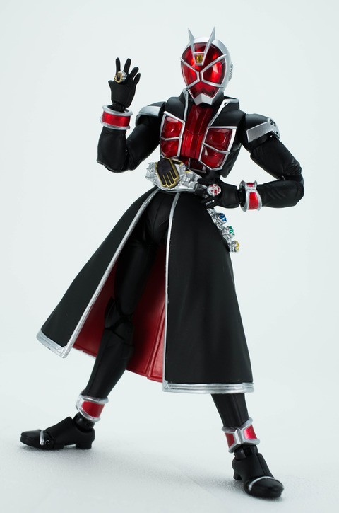 s.hフィギュアーツ 仮面ライダーウィザード フレイムスタイル Amazon.co.jp: TAMASHII NATIONS S.H.フィギュアーツ 仮面