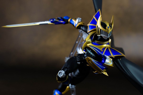 S.H.フィギュアーツ 仮面ライダーナイトサバイブ レビュー : ほっぱー