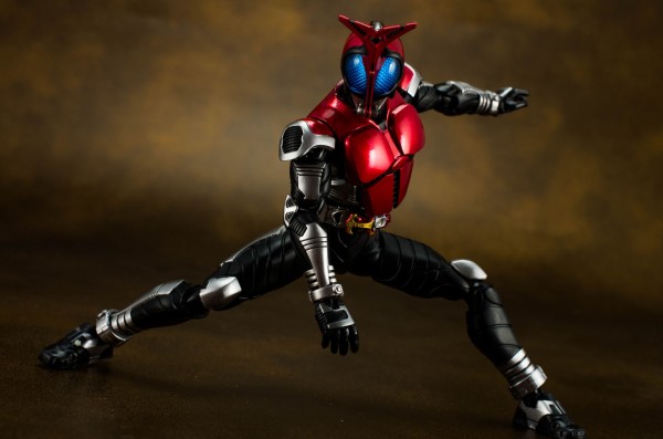 S.H.フィギュアーツ 仮面ライダーカブト ライダーフォーム レビュー 