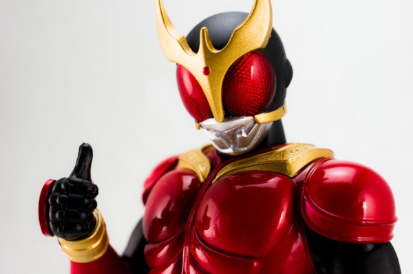 S.H.フィギュアーツ 真骨彫 仮面ライダークウガ マイティフォーム S.H.Figuarts（真骨彫製法） 仮面ライダークウガ マイティ
