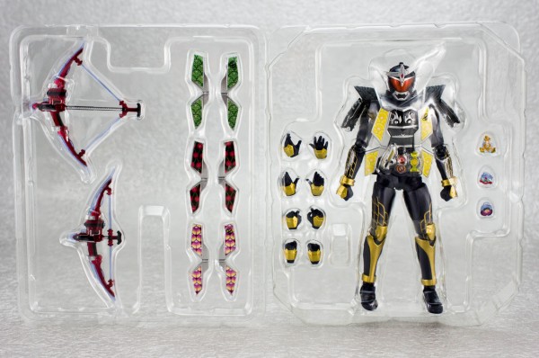 フィギュアーツ　仮面ライダー鎧武　ジンバーレモン&カチドキ&極アームズ S.H.フィギュアーツ 仮面ライダー鎧武 ジンバーレモンアームズ