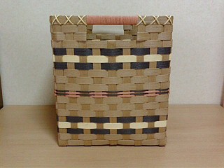 X模様の収納BOX(クラフト色)　エコクラフト作品 透かし模様の収納BOX(白色×さくら色) エコクラフト作品
