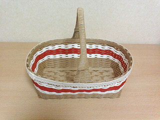 春うらら、ウキウキ気分♪カントリー風・可愛いバスケット♪ B048