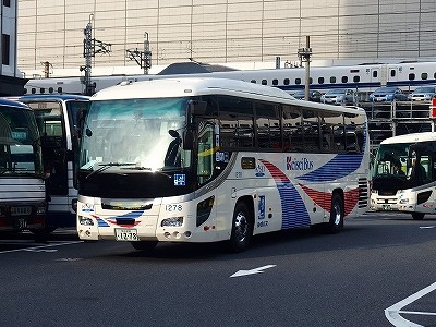 17年12月16日京成バス 有楽町シャトル 東京駅鍛冶橋駐車場 成田空港第2旅客ターミナル 運行開始初便 バスの中の人の乗りもの記録