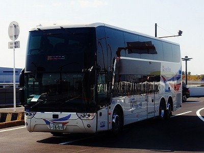 18年3月31日京成バス 有楽町シャトル 成田空港第2旅客ターミナル 東京駅鍛冶橋駐車場 バスの中の人の乗りもの記録