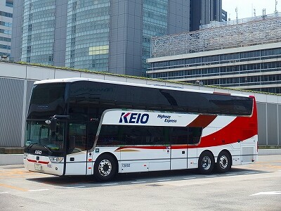 年7月日京王バス東 中央高速バス1353便 バスタ新宿 富士山駅 スカニアintercitydd バスの中の人の乗りもの記録