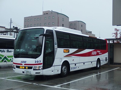 年11月2日京王バス 中央高速バス7004便 高山濃飛バスセンター バスタ新宿 バスの中の人の乗りもの記録