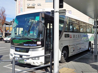 新宿 から 山梨 安い バス