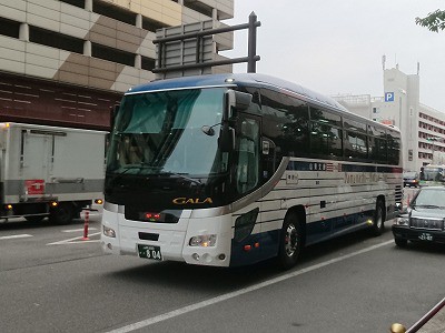 安い 大阪 山梨 バス