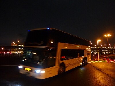 年7月23日西日本ジェイアールバス プレミアムドリーム11号 東京ディズニーランド Jr奈良駅 バスの中の人の乗りもの記録