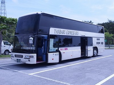 2017年5月11日沖縄中央観光 やんばる急行バス101便 那覇空港国内線ターミナル 記念公園前 バスの中の人の乗りもの記録