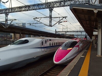 2020年11月29日JR西日本 こだま840号（博多～新大阪）-Hello Kitty Shinkansen : バスの中の人の乗りもの記録