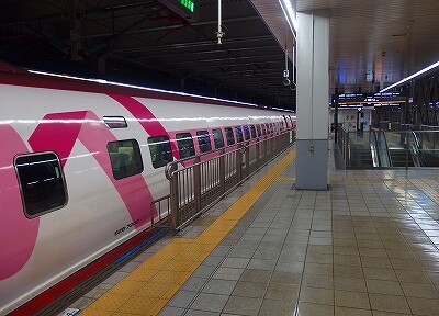 2020年11月29日JR西日本 こだま840号（博多～新大阪）-Hello Kitty Shinkansen : バスの中の人の乗りもの記録