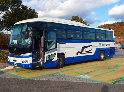 2017年12月13日西日本ジェイアールバス グラン昼特急10号 大阪駅jr高速バスターミナル 東京駅日本橋口 バスの中の人の乗りもの記録