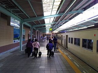 16年5月10日 Jr東日本 特急踊り子107号 東京 伊豆急下田 バスの中の人の乗りもの記録