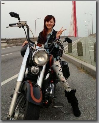 松雪泰子の愛車はハーレー 実は バイク大好き な女性芸能人たち バイク速報