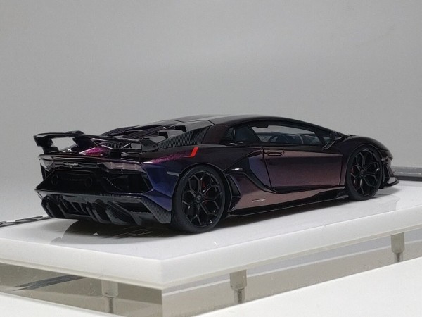 神秘的カラー..EIDOLON COLLECTION 1/43 Lamborghini Aventador SVJ