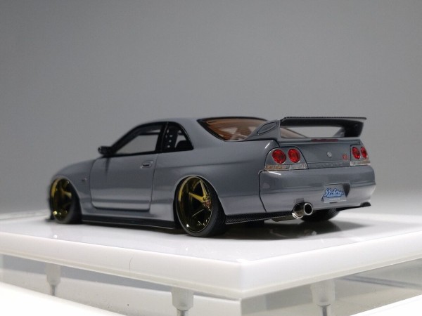 MAKE UP Exclusive- EIDOLON COLLECTION 1/43 Garage Active ACTIVE