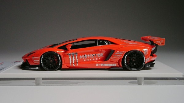 待望の納車.....Fuelme 1/43 LB☆PERFORMANCE AVENTADOR 