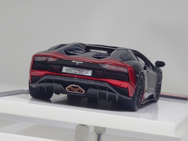 火..EIDOLON COLLECTION 1/43 Lamborghini Aventador S Roadster