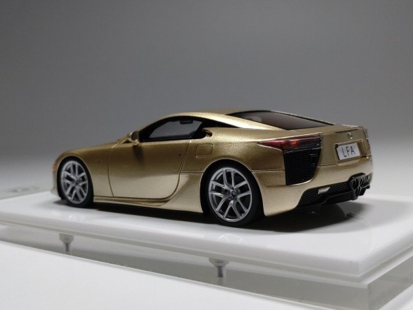 綺麗な色だな～.EIDOLON 1/43 Lexus LFA 2010 Crystal Gold