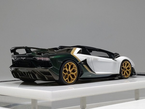 ヤバい1台....EIDOLON COLLECTION 1/43 Lamborghini Aventador SVJ