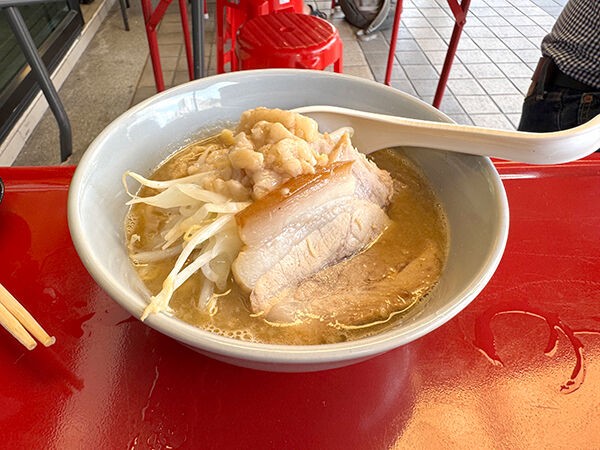 ロビンソン横に新規オープン！二郎系ラーメン専門店「ソムジロウ」に