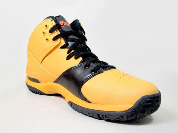 アシックスのゲルディビジョン５ 山梨の バスケットボール専門店 ボンスポーツのスタッフ 土屋晴幸のブログ