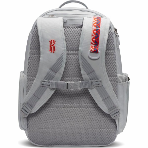 カイリー デイバック 新色グレーが登場です 山梨の バスケットボール専門店 ボンスポーツのスタッフ 土屋晴幸のブログ カイリー デイバック 新色グレーが登場です 山梨の バスケットボール専門店 ボンスポーツのスタッフ 土屋晴幸のブログ