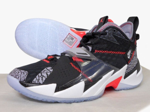 ウエストブルック着用 バッシュも新色が入荷です 山梨の バスケットボール専門店 ボンスポーツのスタッフ 土屋晴幸のブログ