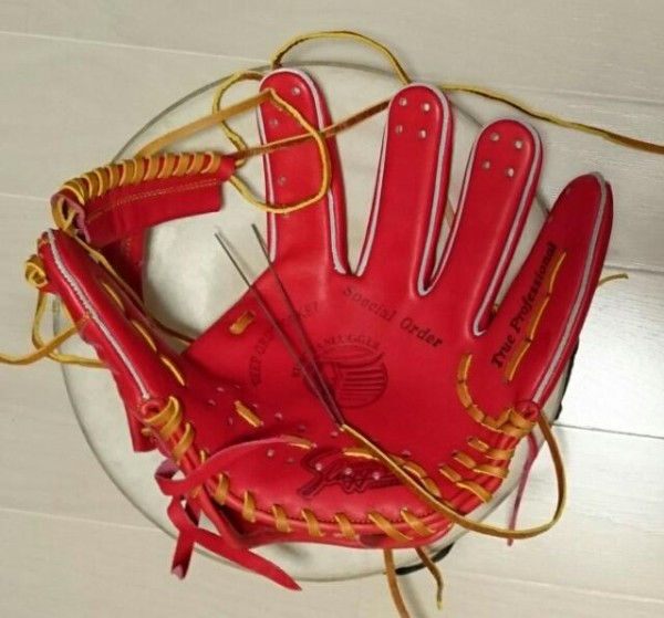 【中古品】久保田スラッガー オーダーグローブ 辻とじ 25MS サムホールド搭載 中古品】久保田スラッガー オーダーグローブ 辻とじ 25MS サム