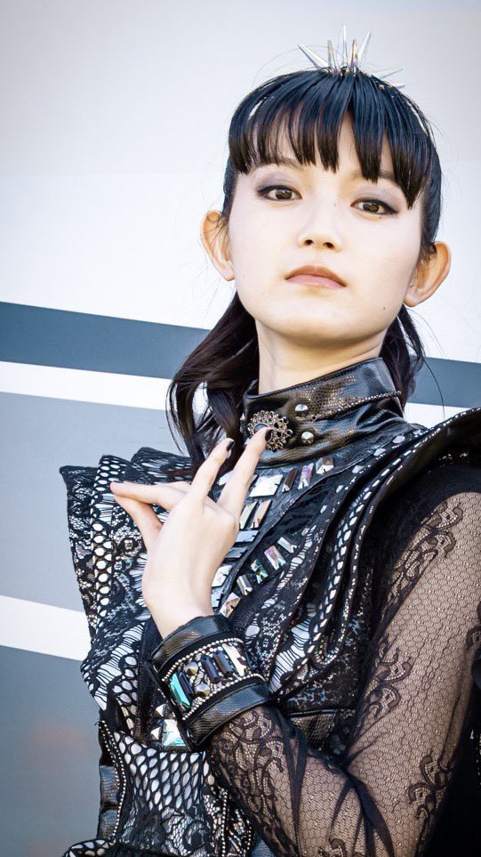 Su Metal超美しい ホントどんなカッコさせても魅せるよなあ このすぅちゃんめっちゃ好き Babymetalまとめもりー