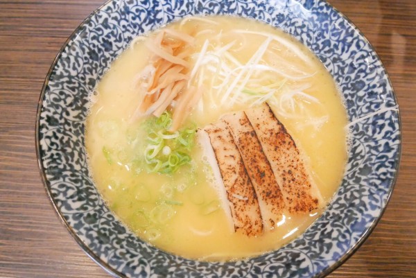 浦和 鶏そば一瑳 行列のできる人気店 鶏白湯スープのやさしい味のラーメン屋 食べログ3 5以上の店 浦和裏日記 さいたま市の地域ブログ