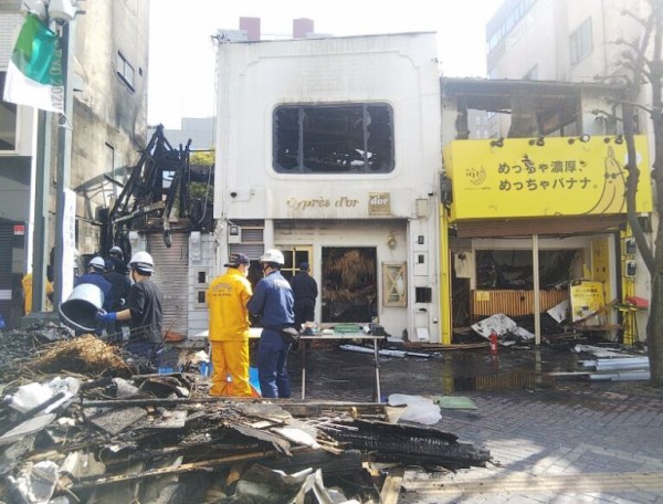 さくら草通りの めっちゃバナナ浦和店 が火事に けが人なし 浦和裏日記 さいたま市の地域ブログ