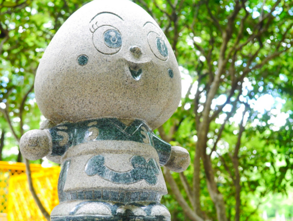 謎】浦和駅西口の浦和うなこちゃんのうちわは誰が変えているの