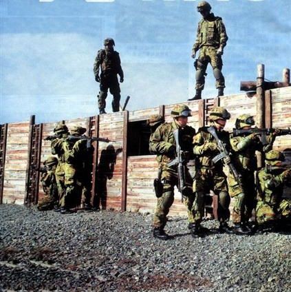 女性自衛官たち 雑炊最高