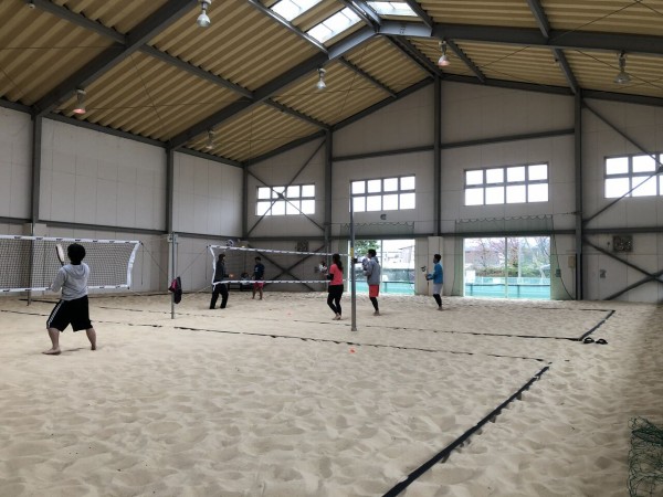 Viva 室内コート ひめっこビーチスクール ビーチテニス ゼロからの挑戦 目指せ全日本選手権