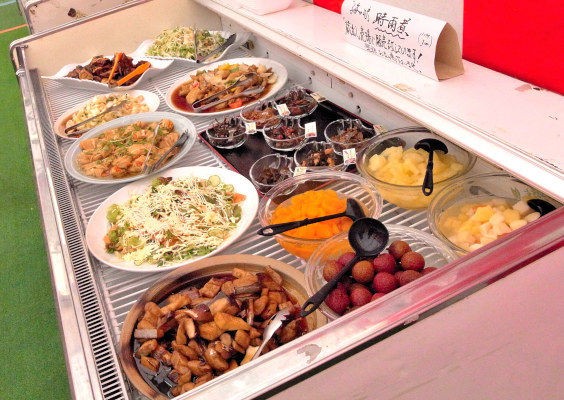 かに工房工場直営店西宮市鳴尾浜1丁目 かにすき かに食べ放題を堪能するとどうなる 期間限定開催 大人しく一言美味しかった 関西尼崎グルメ食べ歩きブログ