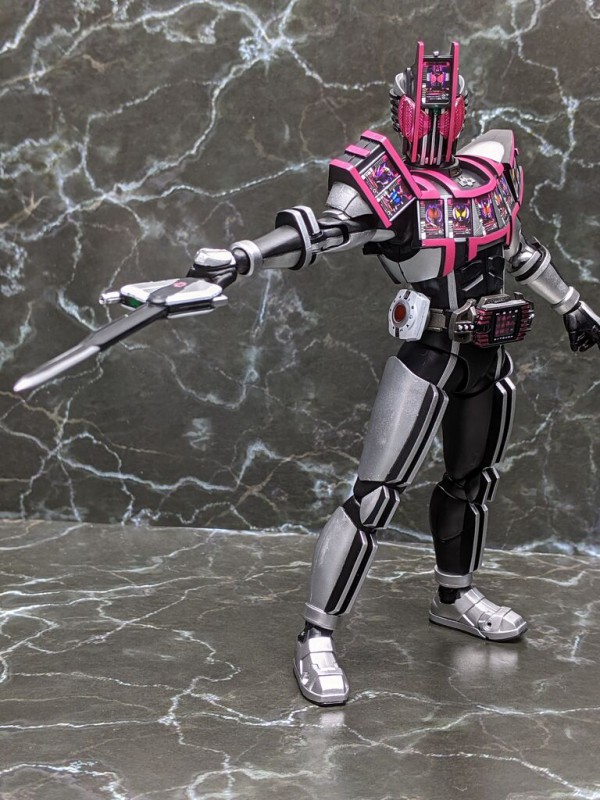 S.H.Figuarts 真骨彫製法 仮面ライダーディケイド コンプリートフォー