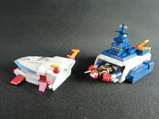 バトルシャーク　コスモフリートコレクション スーパー戦隊 戦鮫」の巻（『スーパー戦隊レンジャーメカニクス』「バトル