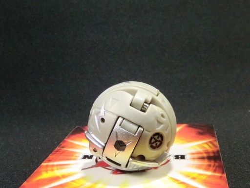 外爆丸」の巻（海外版『爆丸』「WOLFURIO」「TAYLEAN」） : べにーの雑想魂