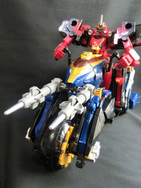 鬣獅子王」の巻（『特命戦隊ゴーバスターズ』「LT-06 DX タテガミ